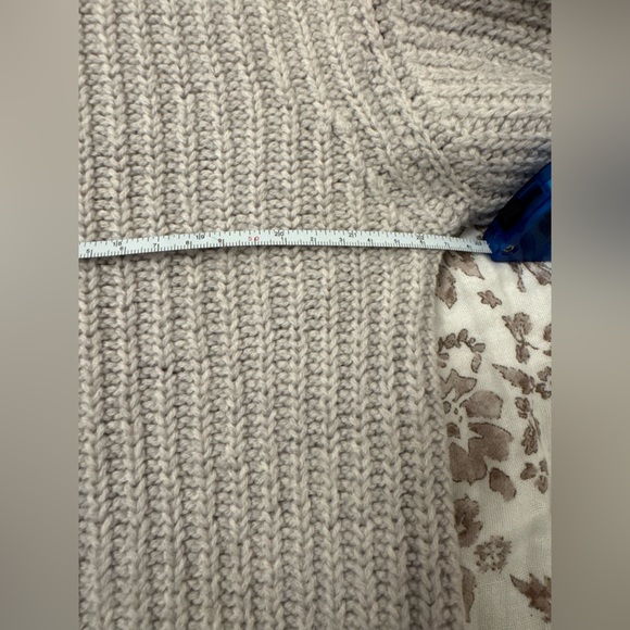 Wilfred Montpellier Turtleneck Sweater - Picture 6 of 8